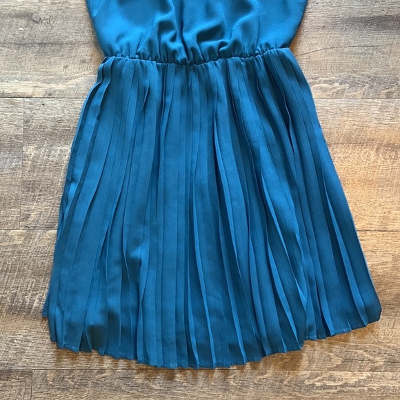 Brixton Ivy Pleated Mini Dress Dark Teal High Neck - Picture 3 of 6